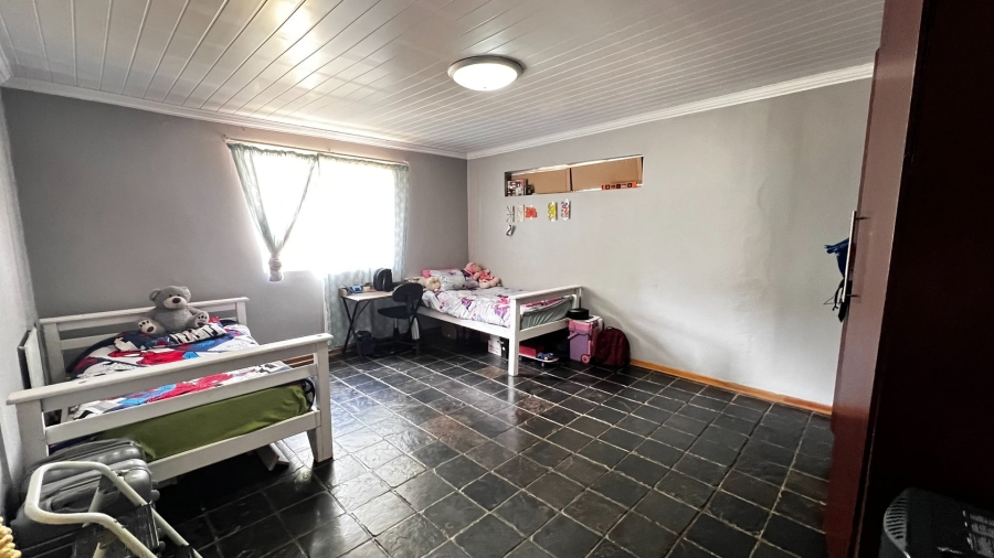 9 Bedroom Property for Sale in Waverley Free State